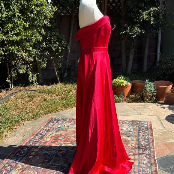 Xscape NWT Strapless Red Gown Size 4 Formal A-Line Evening Prom Dress - Picture 6 of 12